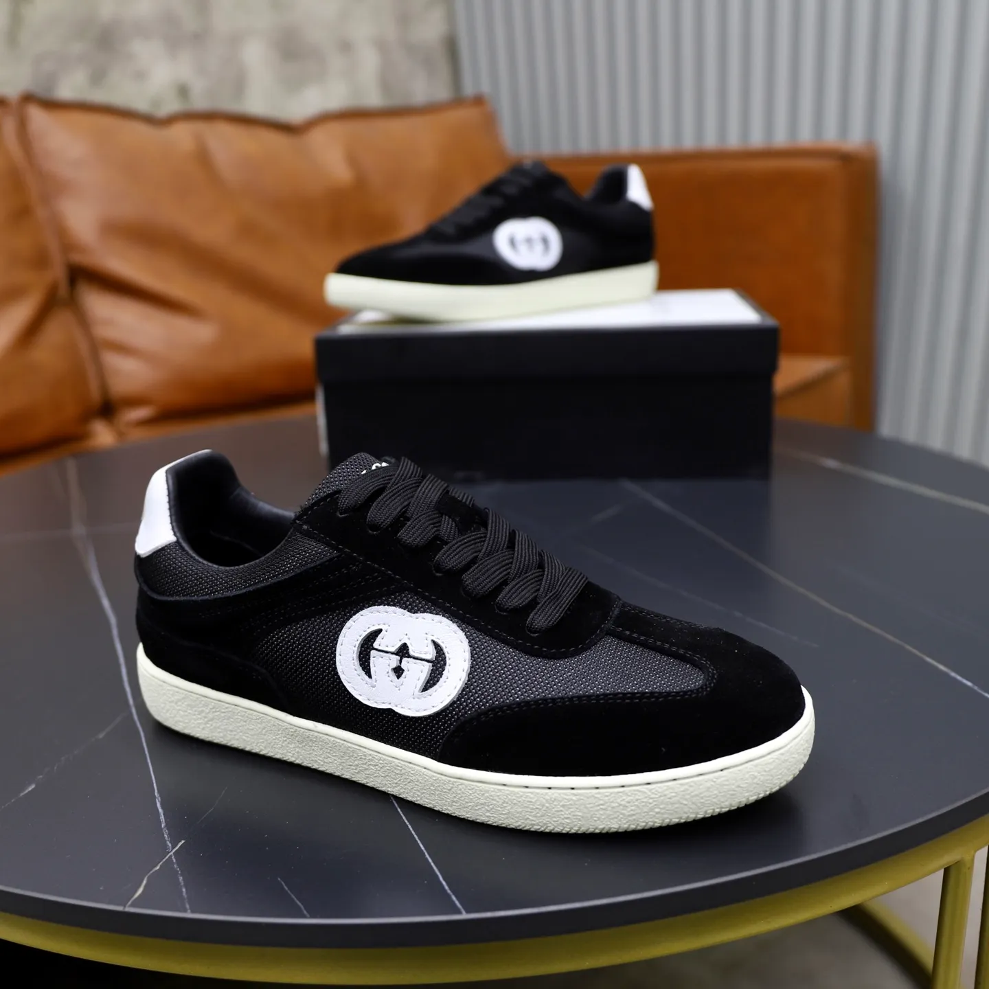 Men's shoes: 400💰🙅‍♂️🙅‍♂️🙅‍♂️ Brand: GUCCI Standard code: 38-44 (45 customized) Grade: Same as the official website Material: Original leather splicing Comfortable and breathable lining Original wear-resistant outsole Style category: Men's fashionable casual shoes Running sneakers Noble luxury brand elements Top luxury Color: actual picture color